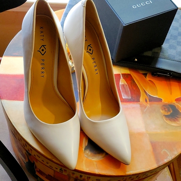 Katy Perry Collections Shoes New Katy Perry White Shoes Faux